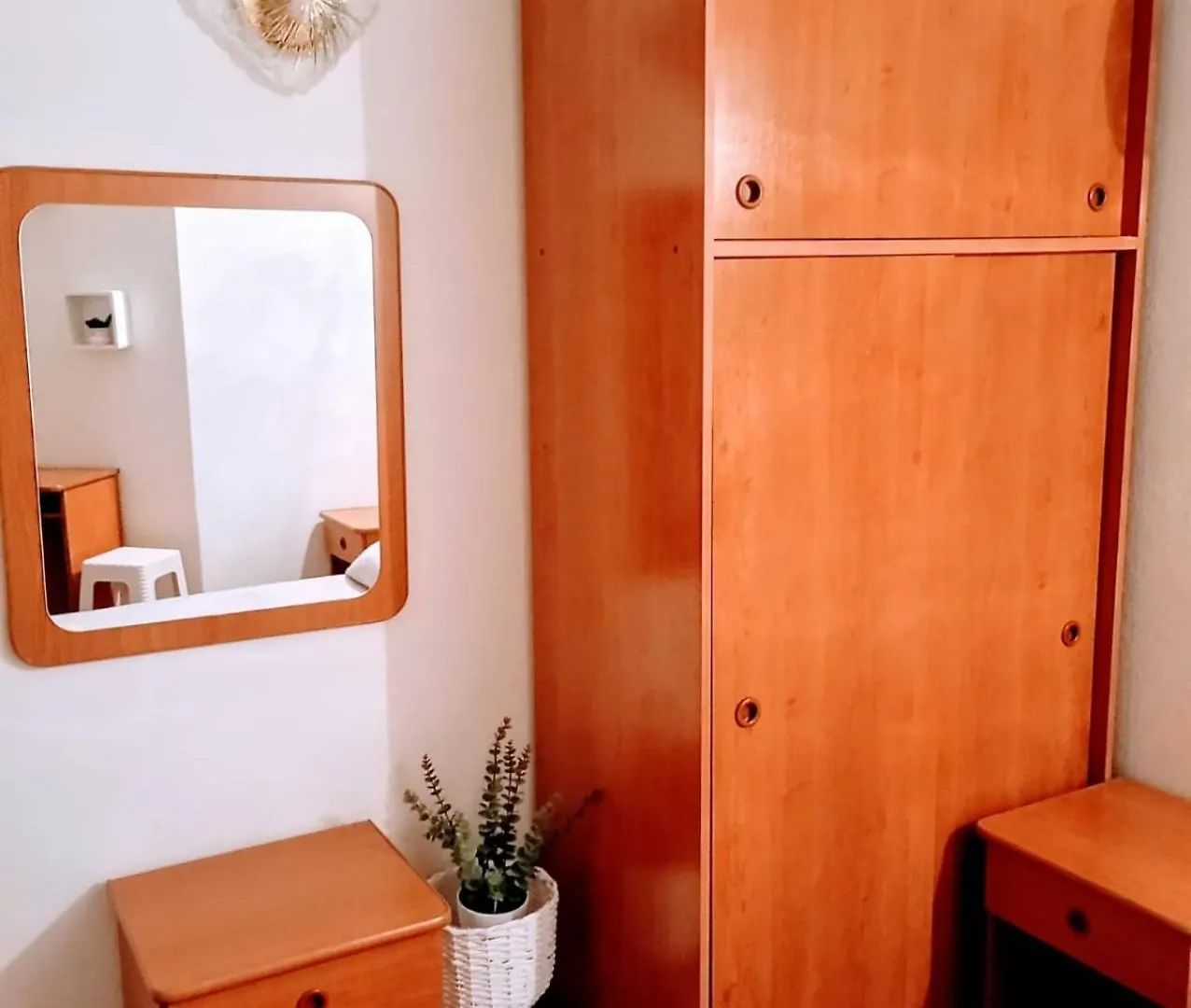 Rooms Helena Krk Town Apartment